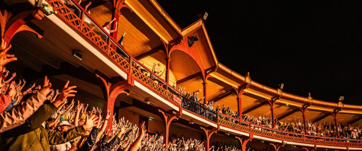 Trois concerts exceptionnels prévus dans ces sublimes arènes du Pays basque : voici les célébrités attendues