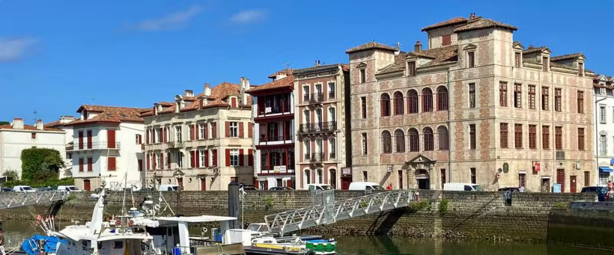 La Maison de l’Infante à Saint -Jean-de-Luz est en vente.