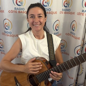 240 - Sandra M - chanteuse auteure-compositrice-interprète